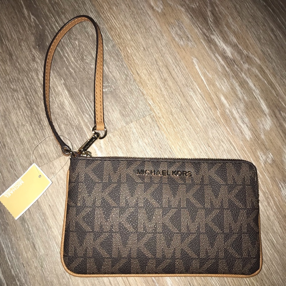 Michael Kors wristlet